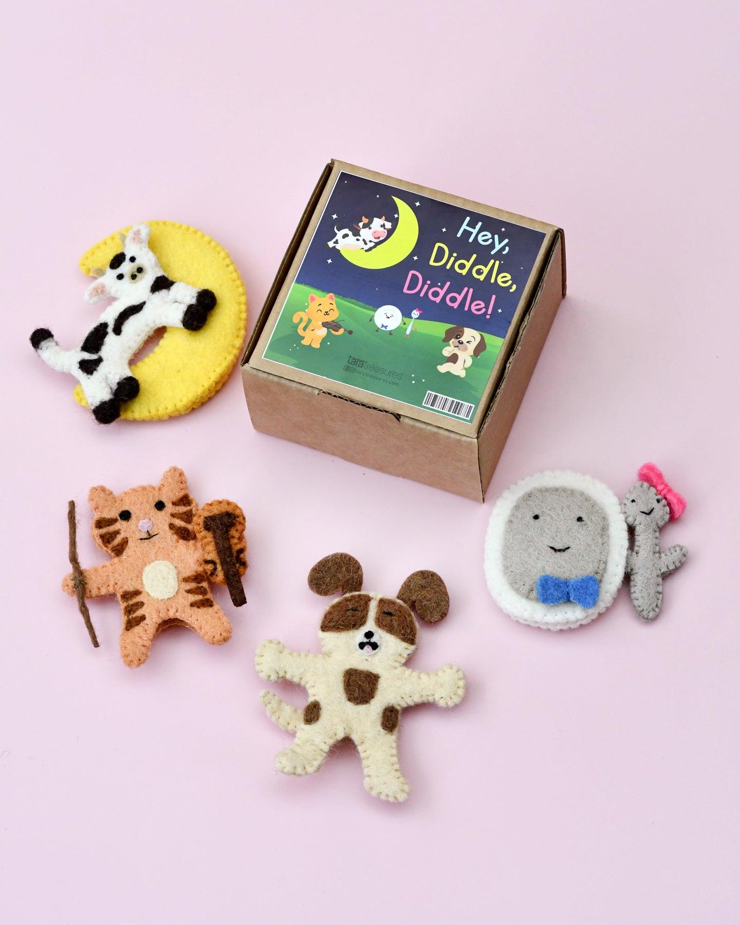 Hey Diddle Diddle Finger Puppet Set