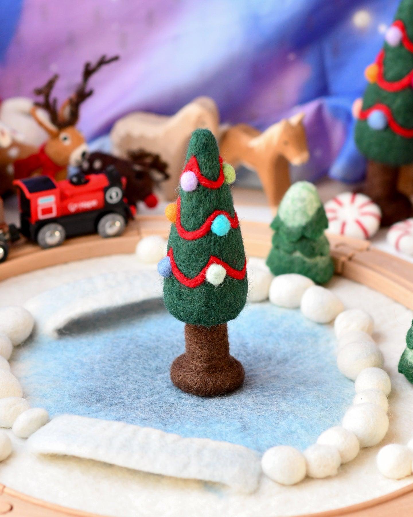 Felt Christmas Tree with Colourful Dots - Tara Treasures