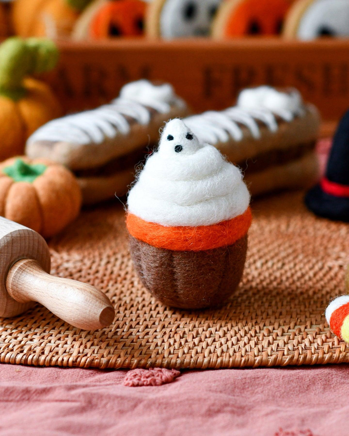Felt Cupcake - Cute Ghost - Tara Treasures