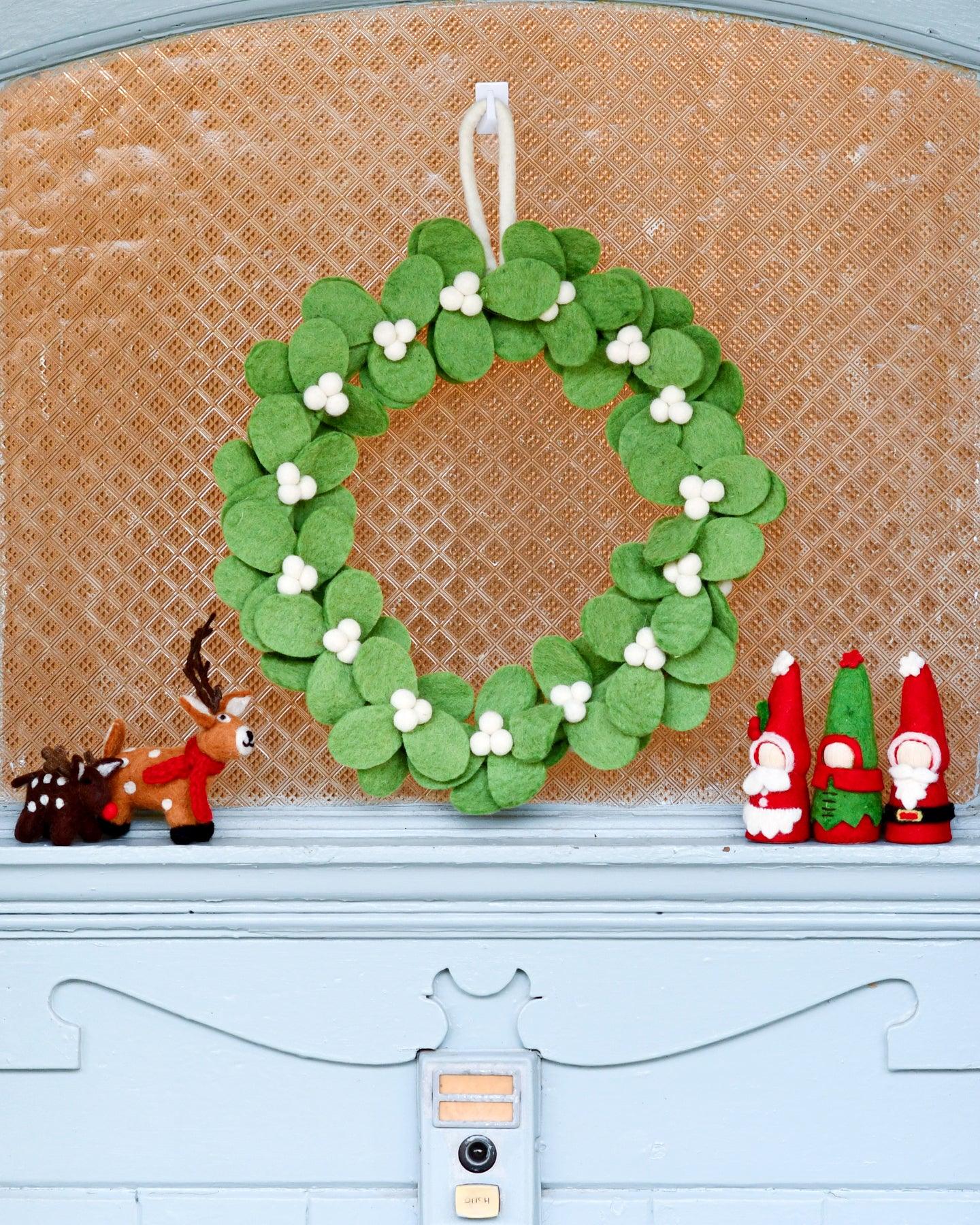 Felt Mistletoe Wreath with White Berries - Tara Treasures