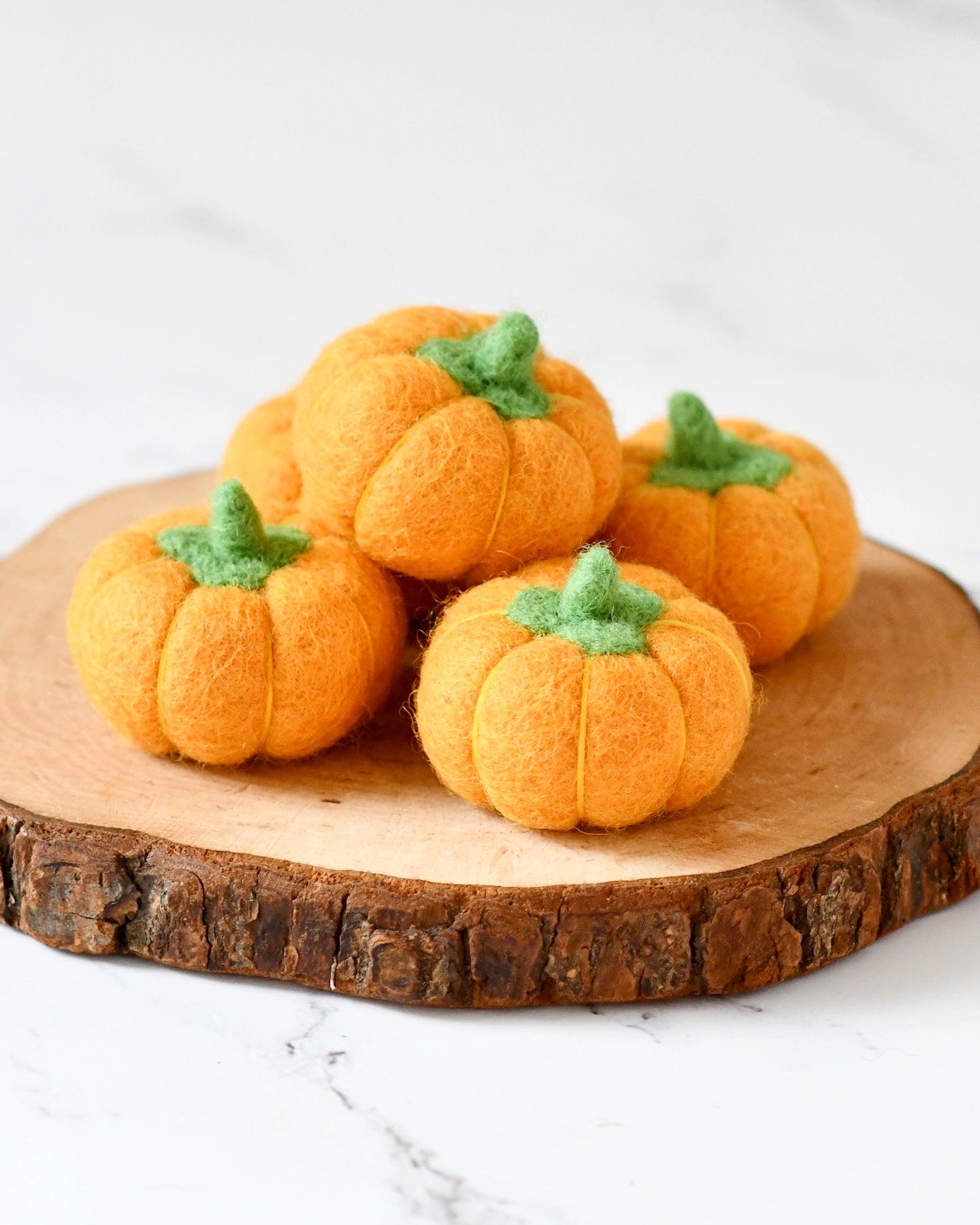 Felt Pumpkins (Orange Coloured) - 5 Pumpkins - Tara Treasures
