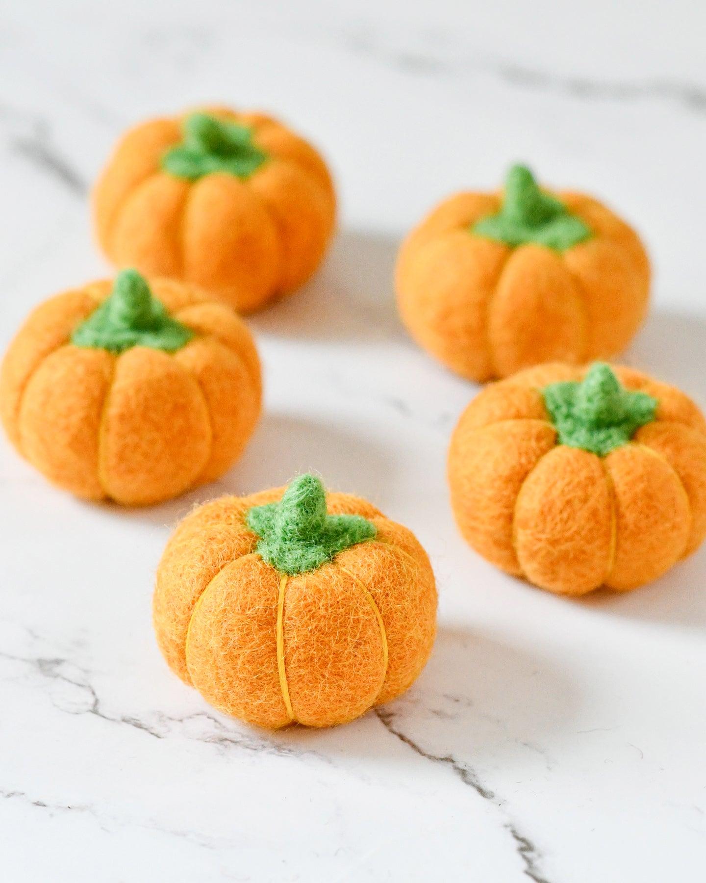 Felt Pumpkins (Orange Coloured) - 5 Pumpkins - Tara Treasures