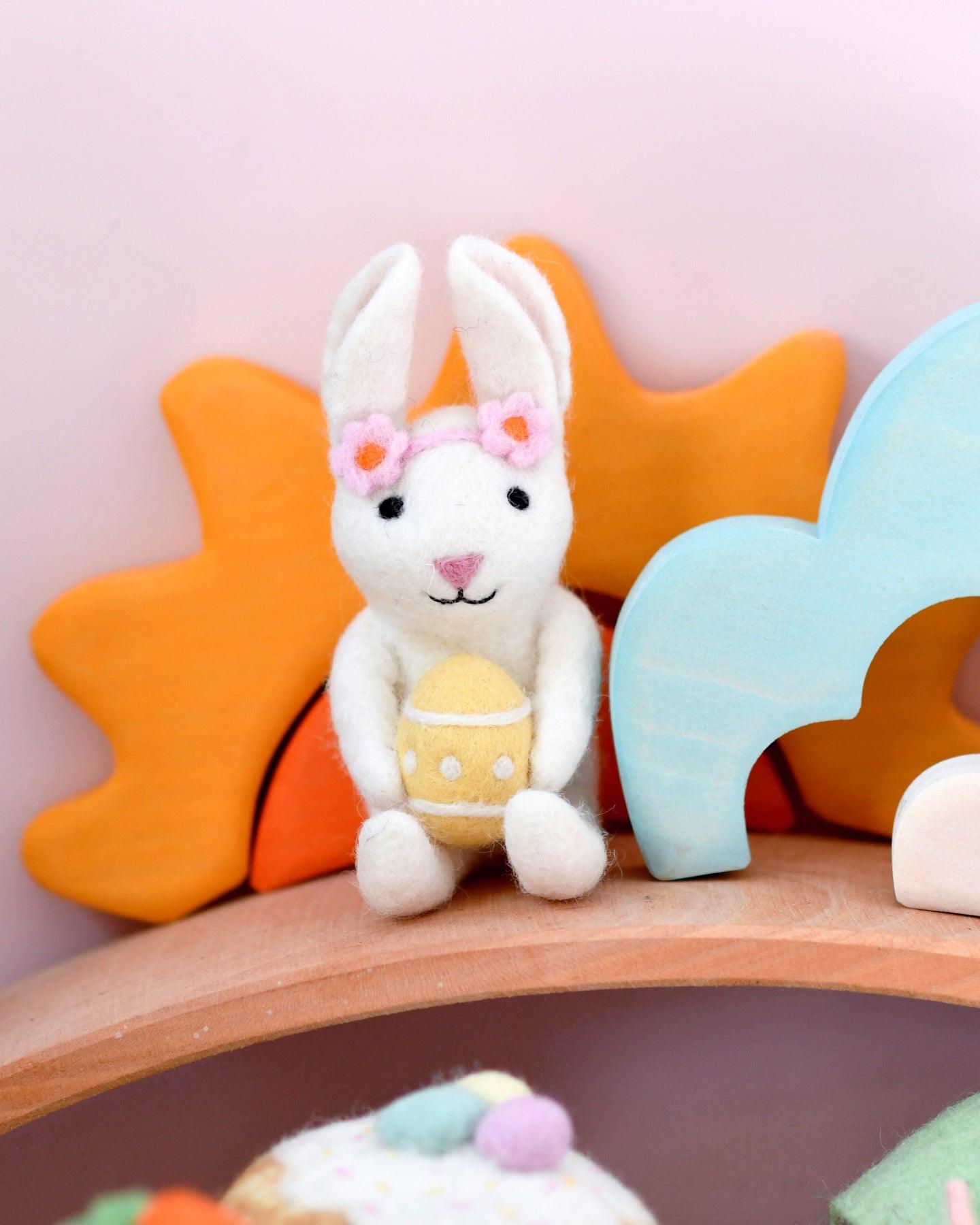 Felt Rabbit with Easter Egg - Tara Treasures