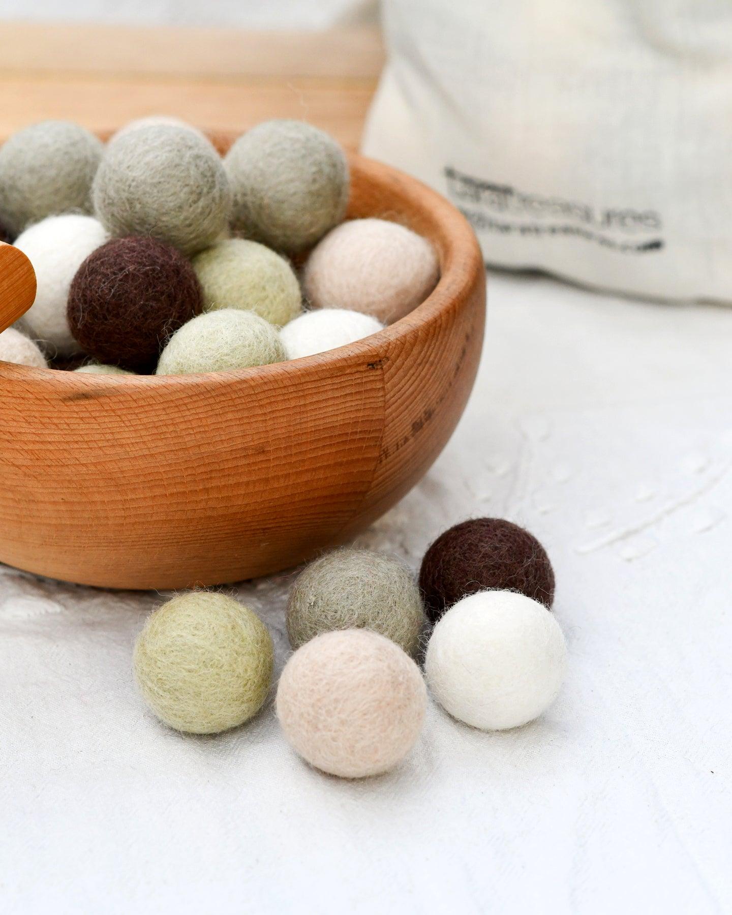 Wool Felt Balls in a Pouch - Neutral Tones 3cm 30 balls - Tara Treasures