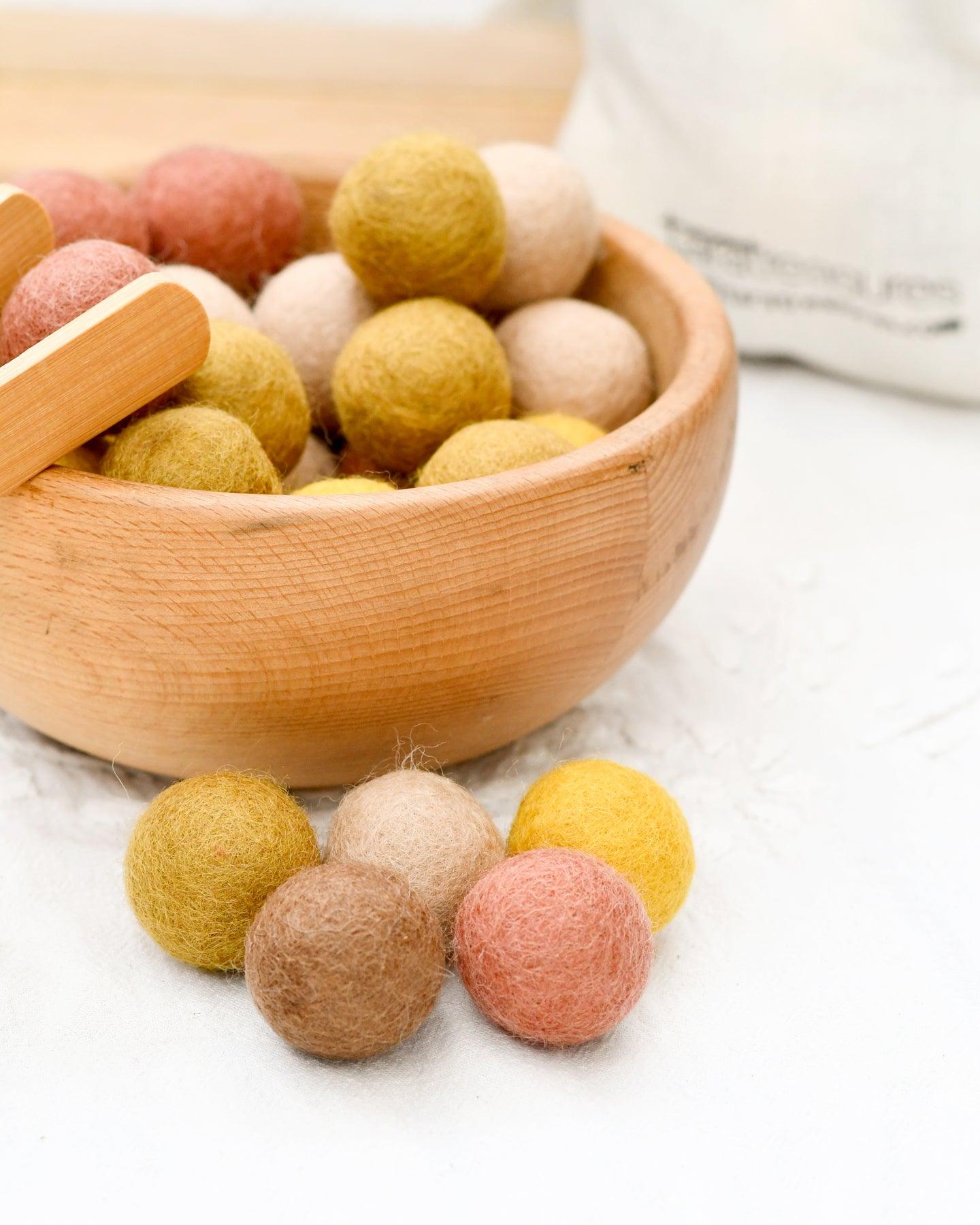 Wool Felt Balls in a Pouch - Earthy Colours 3cm 30 balls - Tara Treasures