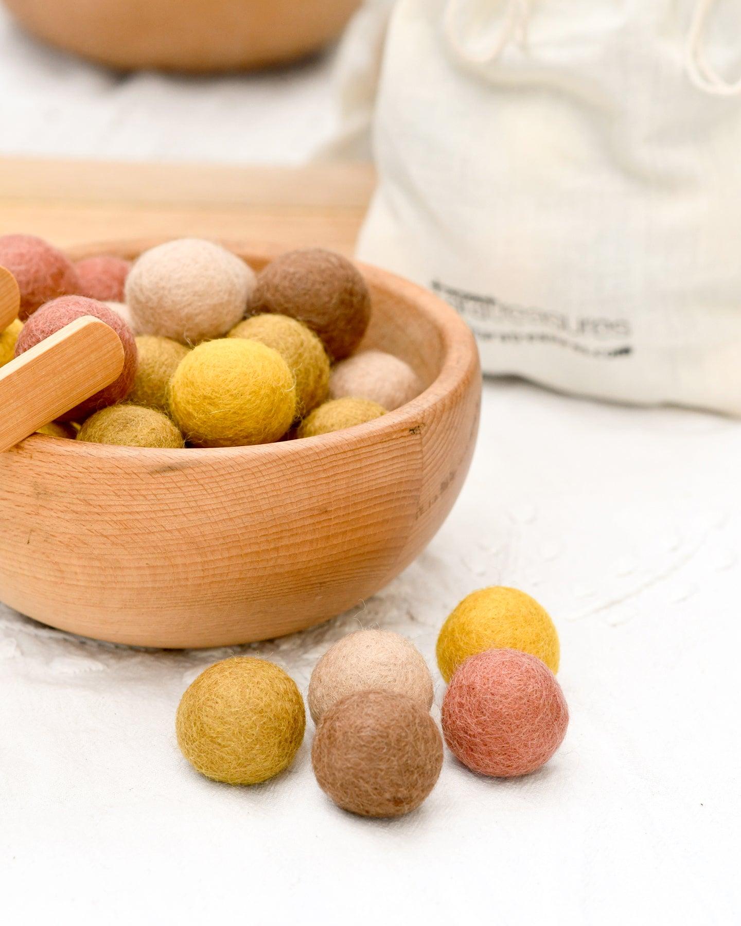 Wool Felt Balls in a Pouch - Earthy Colours 3cm 30 balls - Tara Treasures
