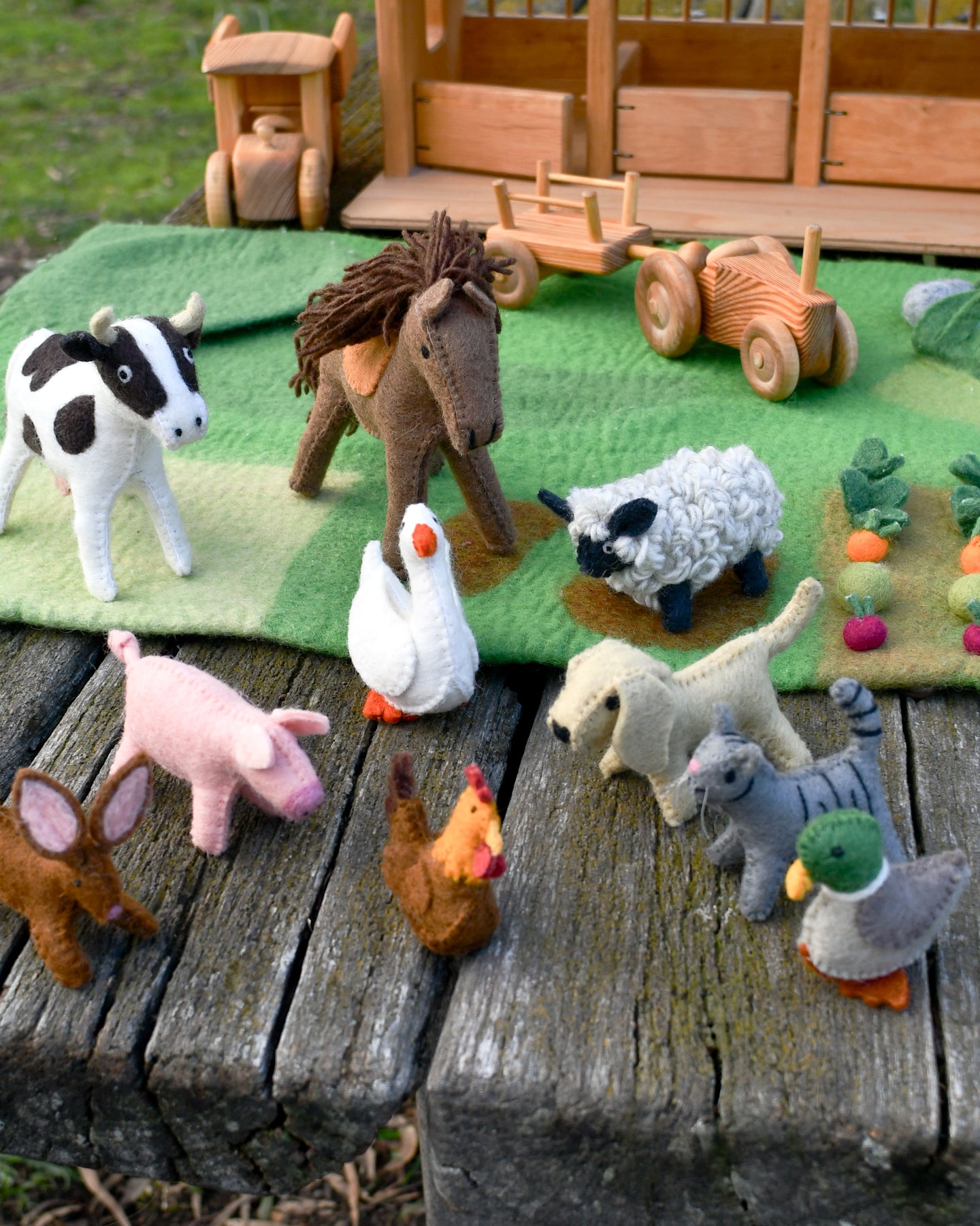 Felt Farm Animals Toys Set - Set of 10 Toys