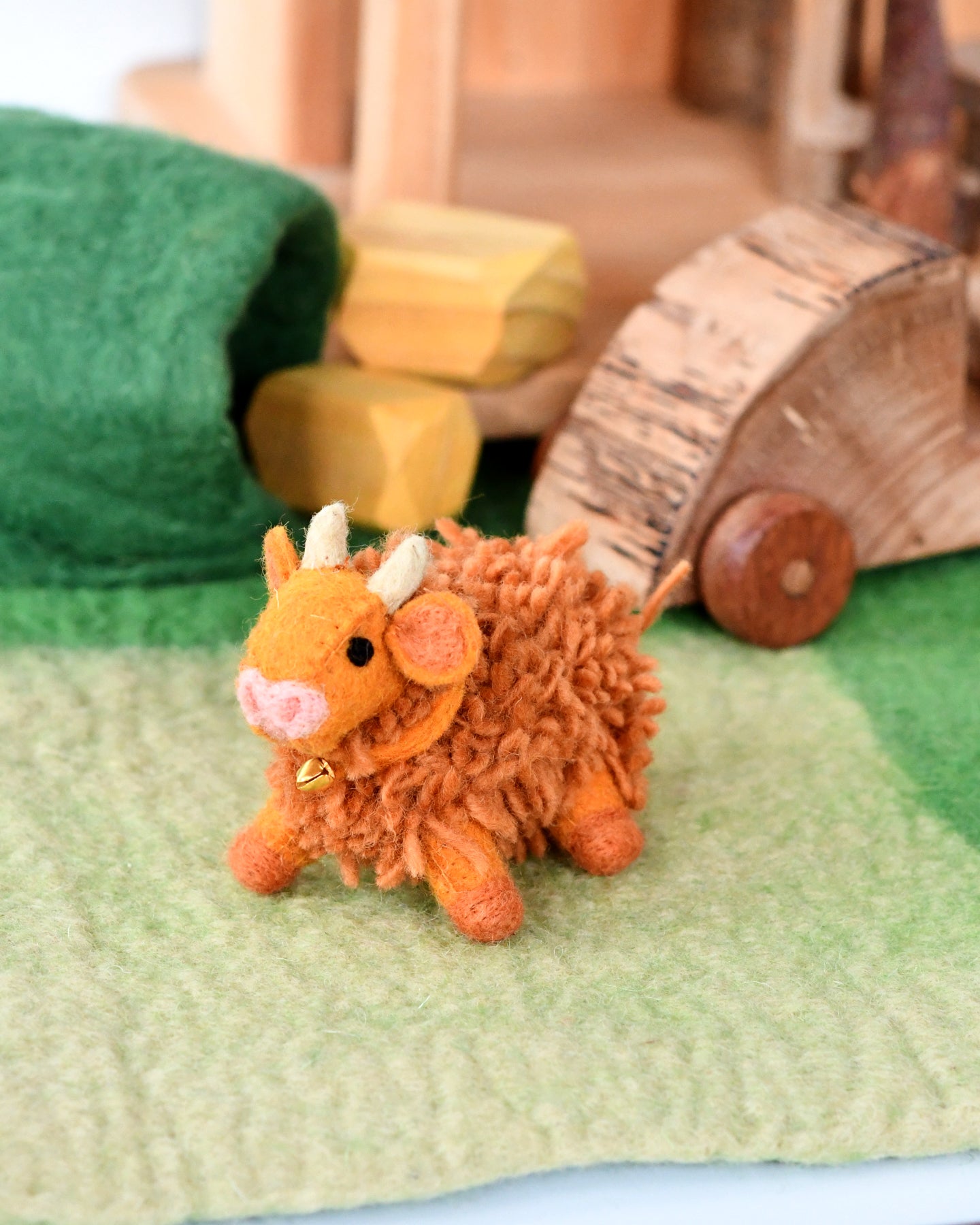 Felt Highland Cow Toy - Light Brown