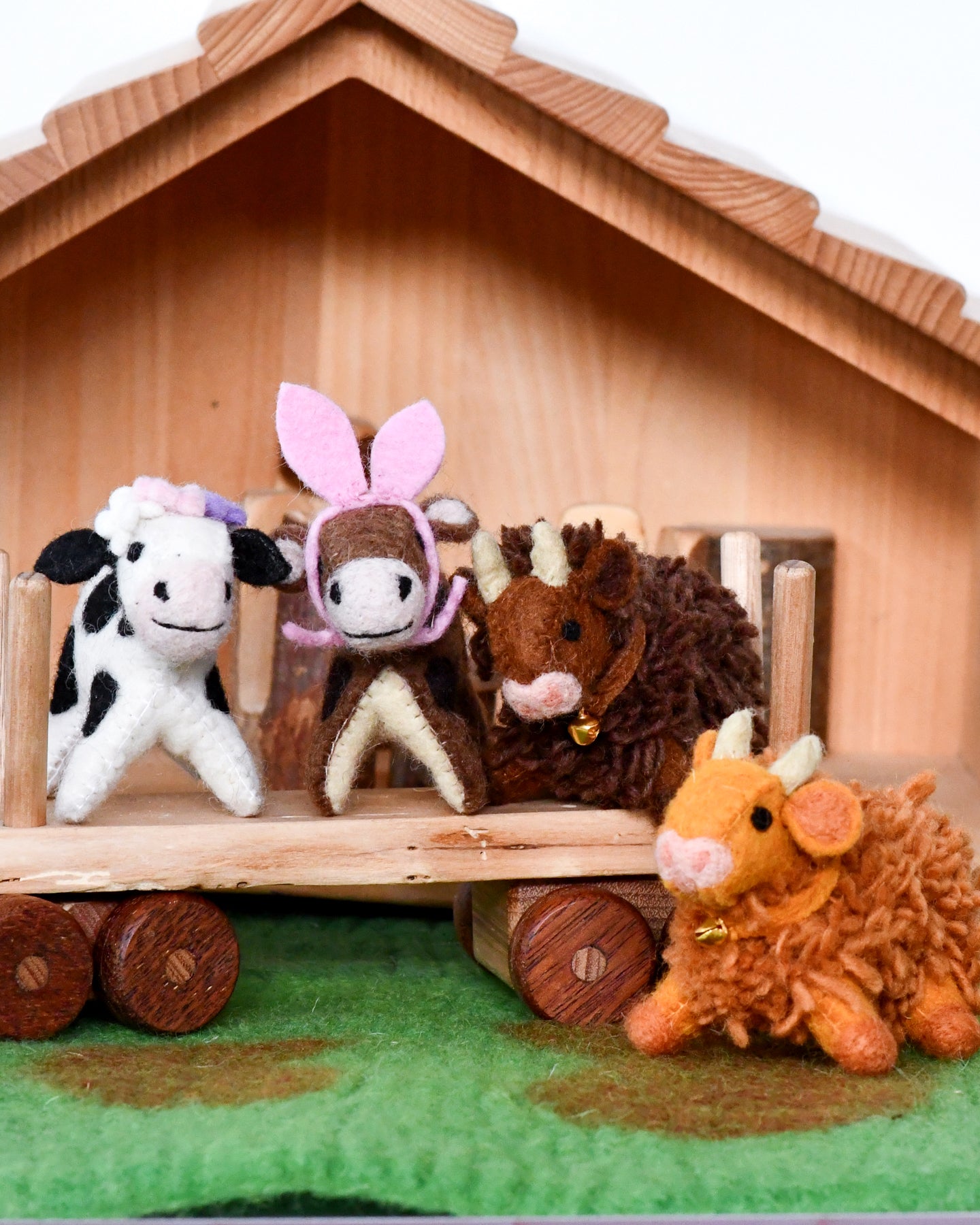 Felt Highland Cow Toy - Light Brown
