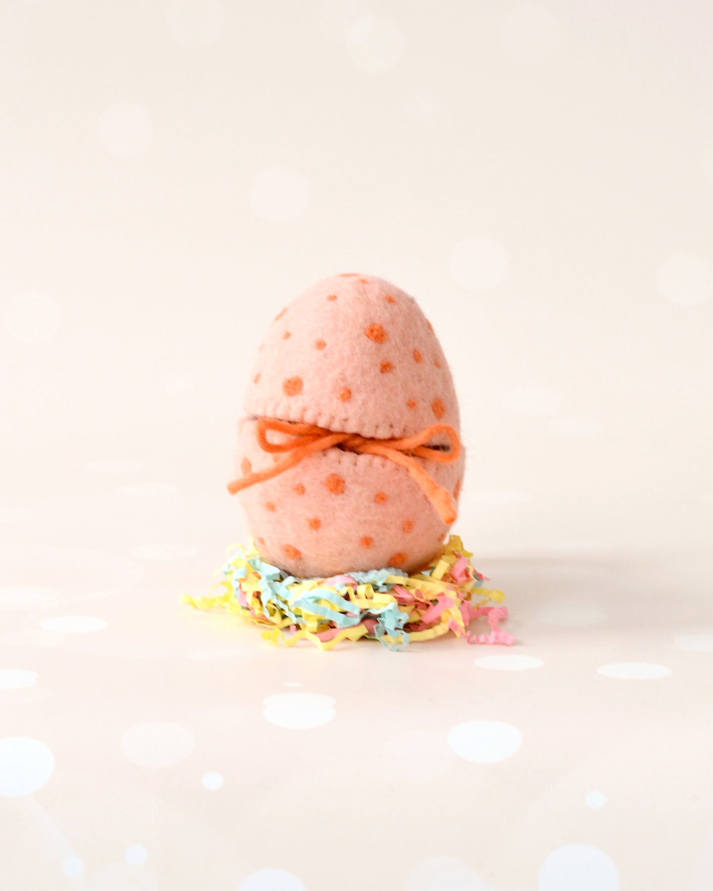 Felt Peach Surprise Egg with Highland Cow Toy Inside