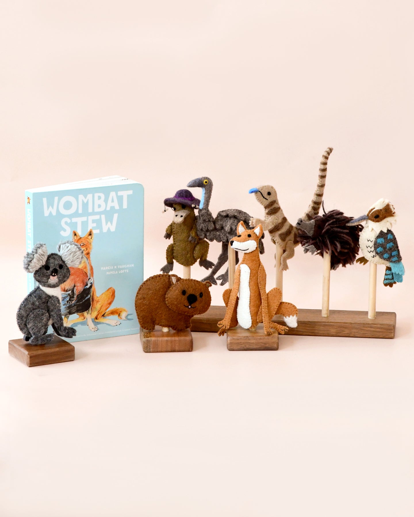Wombat Stew Finger Puppets Set (Official Scholastic Australia Licensed)