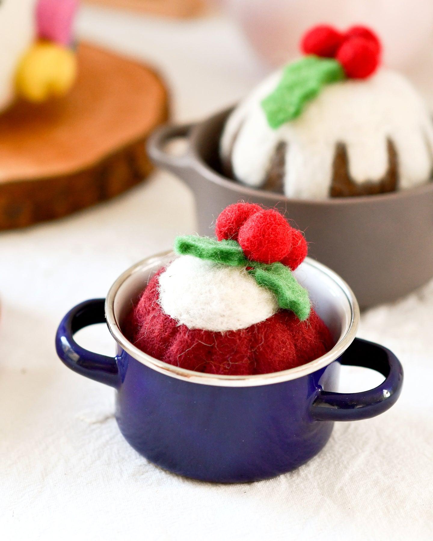 Felt Christmas Red Velvet Bundt Cake - Tara Treasures