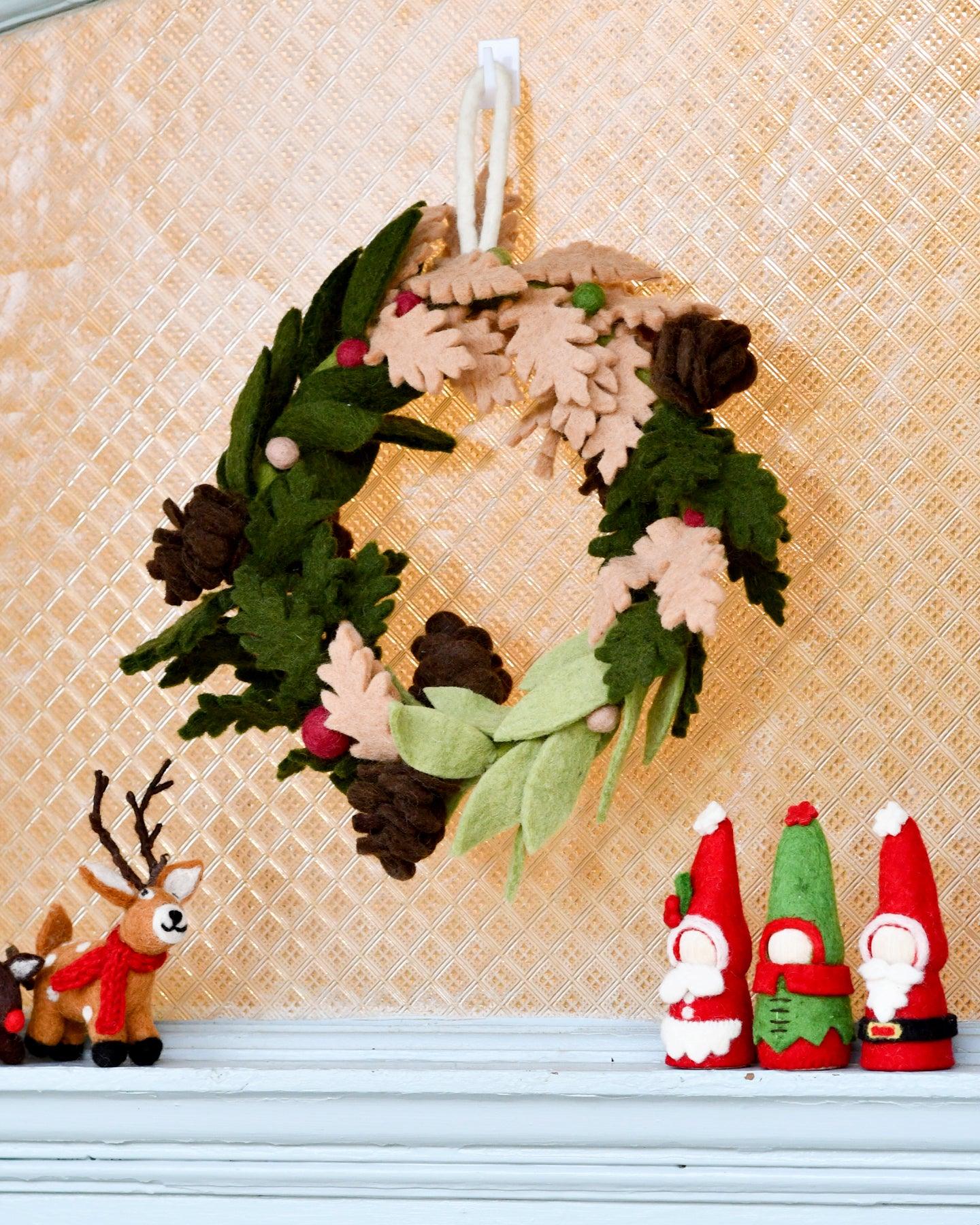 Felt Rustic Christmas Wreath - Tara Treasures