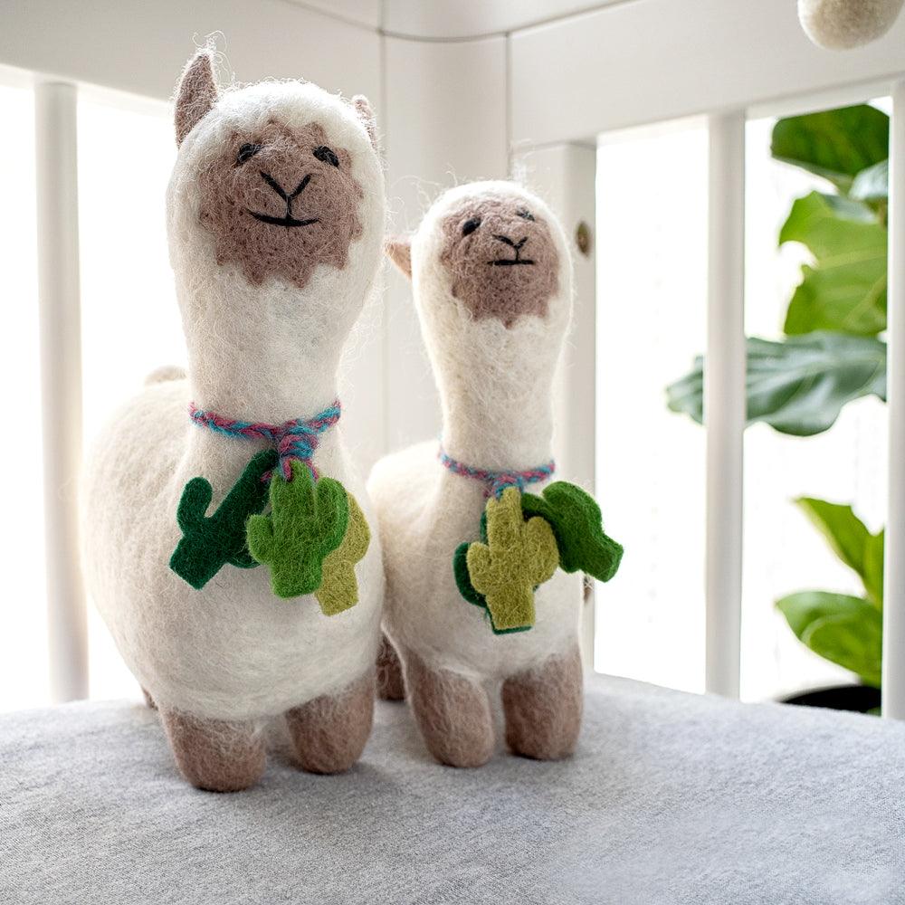 Llama Plush Felt Animals Sewing pattern for felt ornaments or -   Portugal