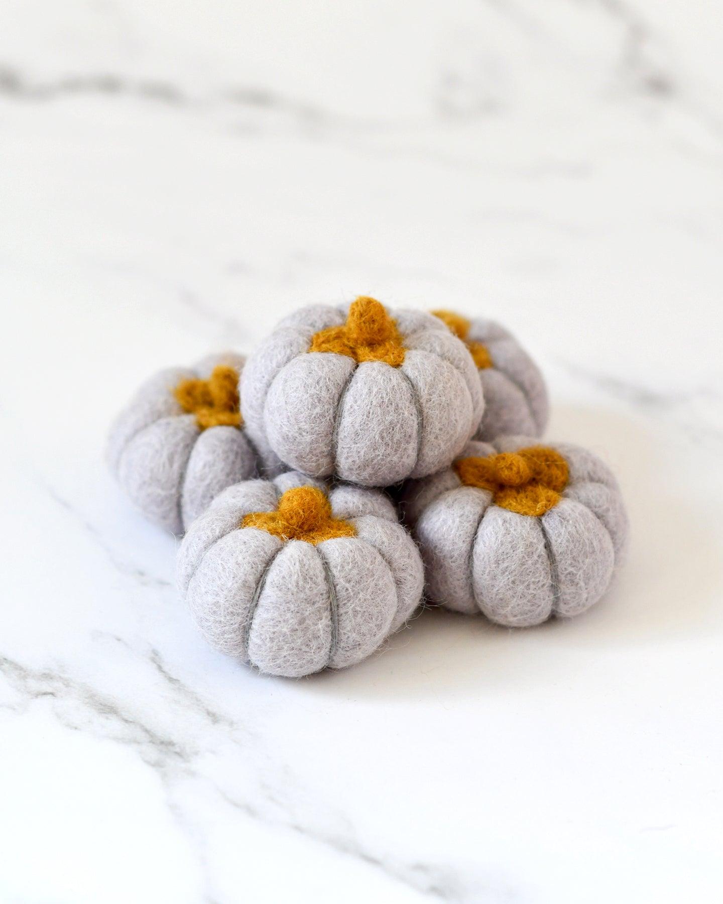 Felt Pumpkins (Cool Grey Coloured) - 5 Pumpkins - Tara Treasures