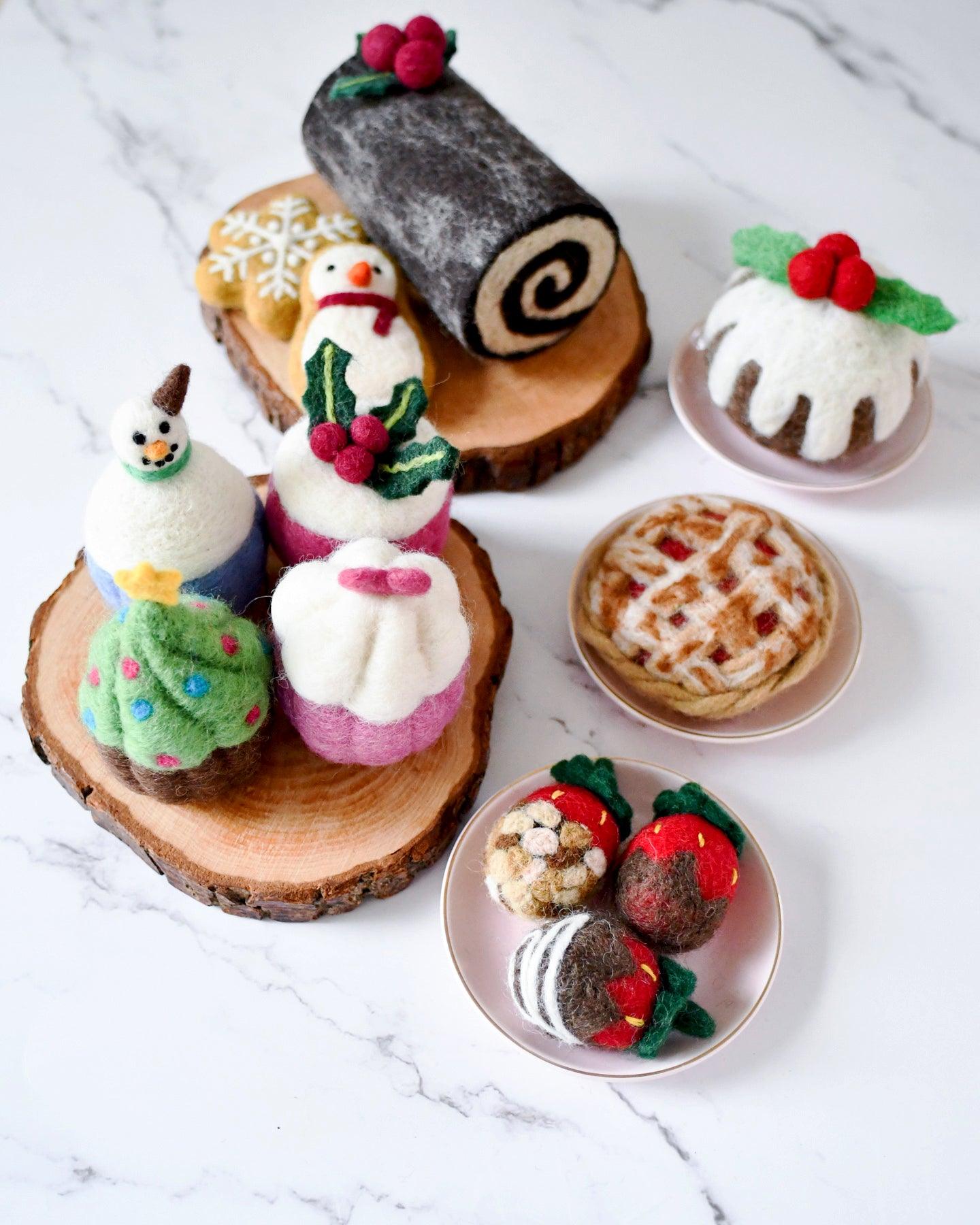 Felt Cupcake - Snowman - Tara Treasures