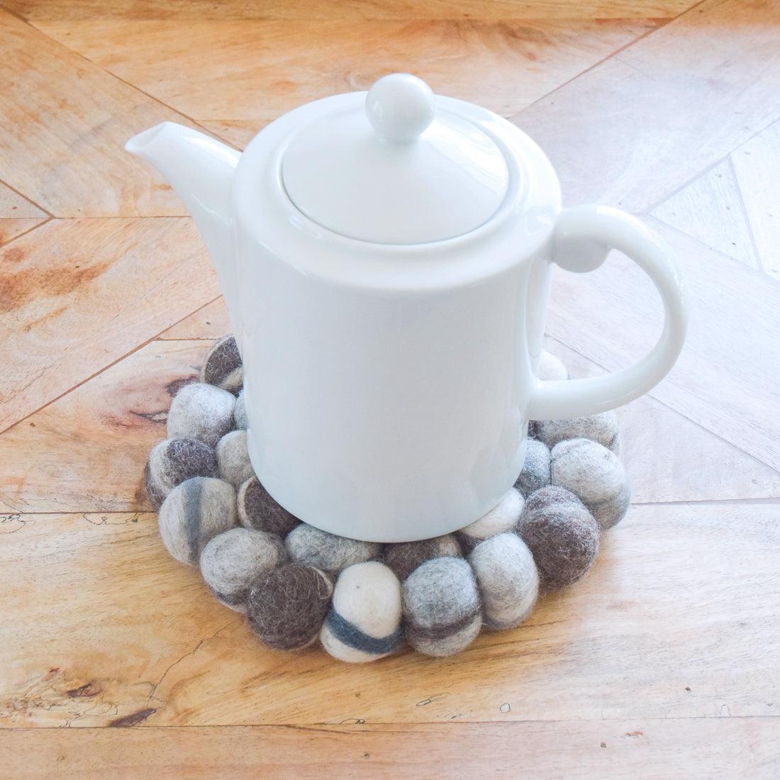 Teapot Trivet - River Pebbles 22cm - Tara Treasures